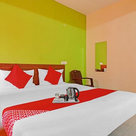 Super Hotel O Dk Reddy Square Гайдарабад Екстер'єр фото