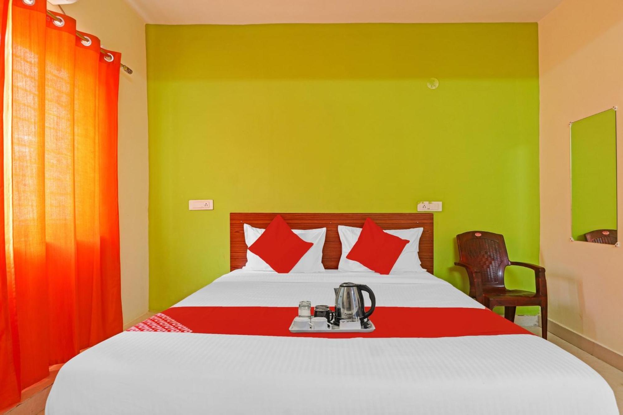 Super Hotel O Dk Reddy Square Гайдарабад Екстер'єр фото